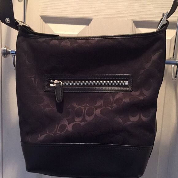 Black Legacy Signature Duffle Tote Handbag - Picture 2 of 2